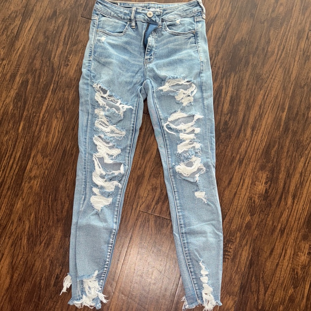 American Eagle Distressed Women's Jeans